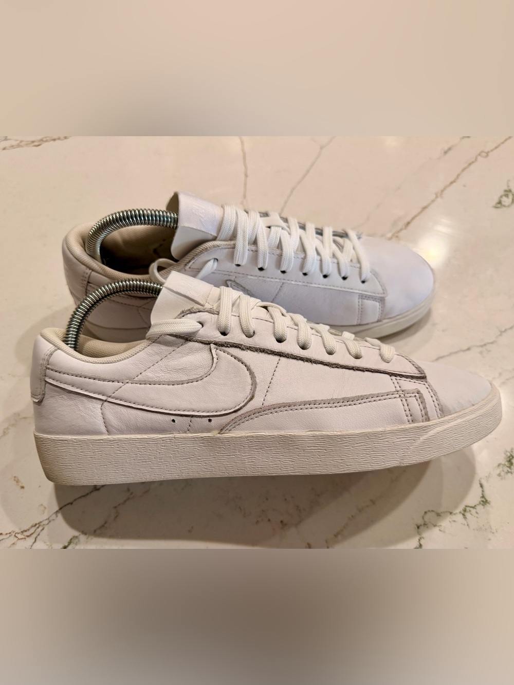 Nike Blazer Low LE Triple White Women's Sneaker White AV9370-111 size 9